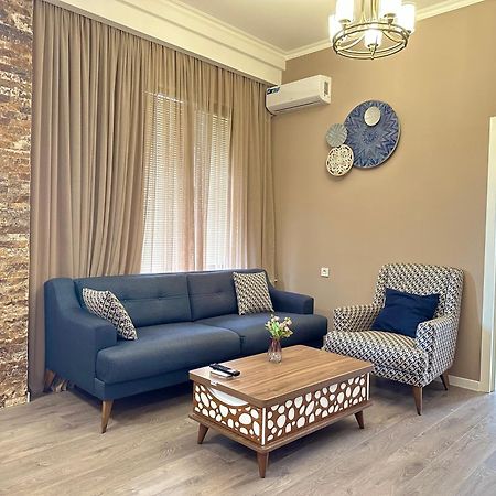Aparthotel Koetaisi Buitenkant foto