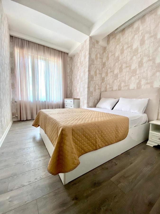 Aparthotel Koetaisi Buitenkant foto