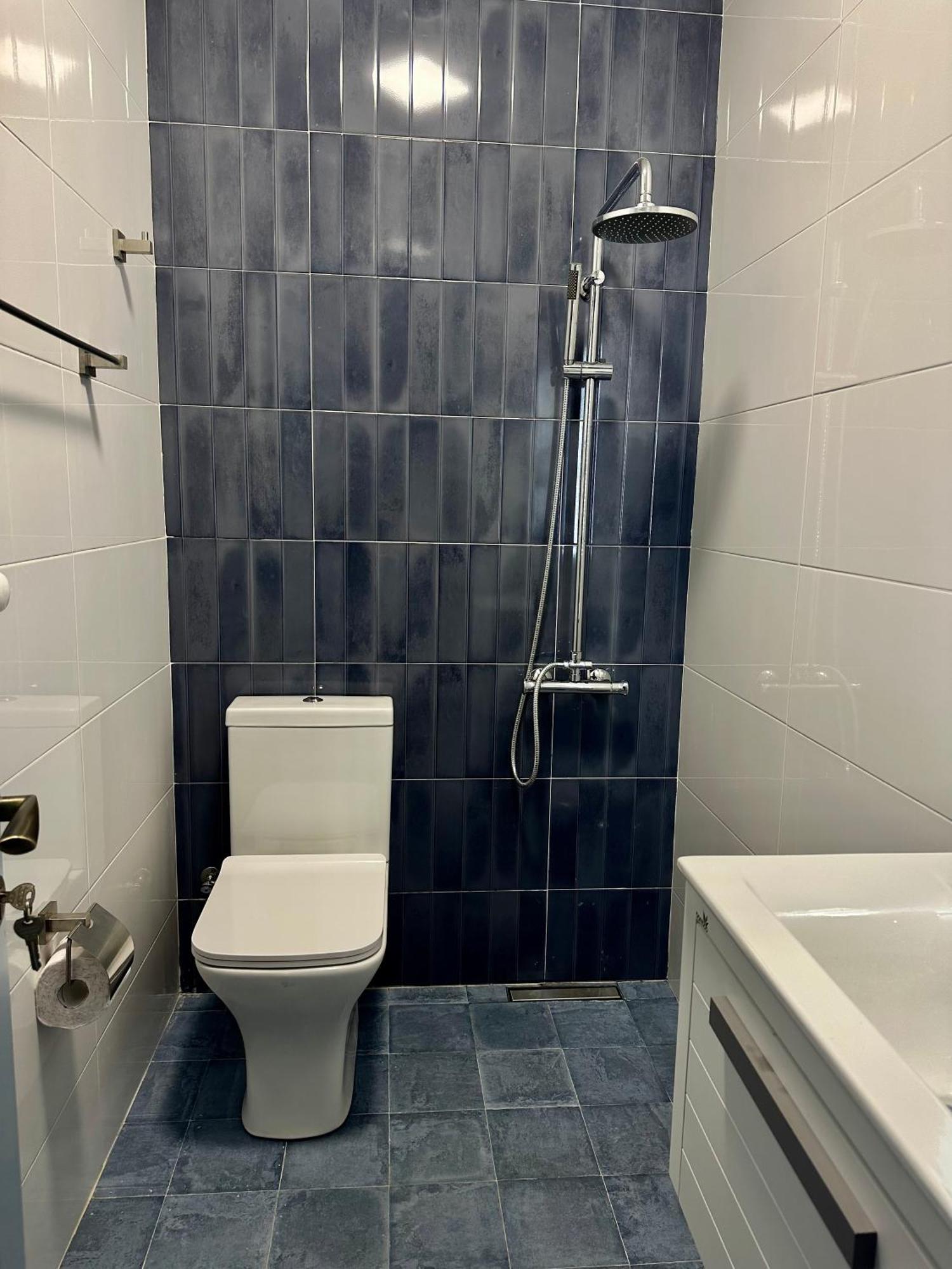 Aparthotel Koetaisi Buitenkant foto